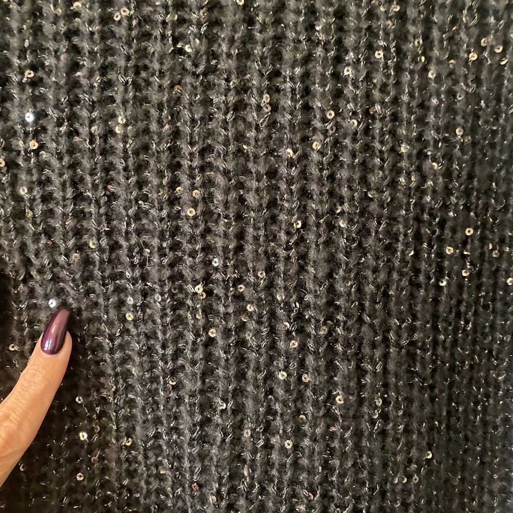 Super cute medium JLo holiday sweater.